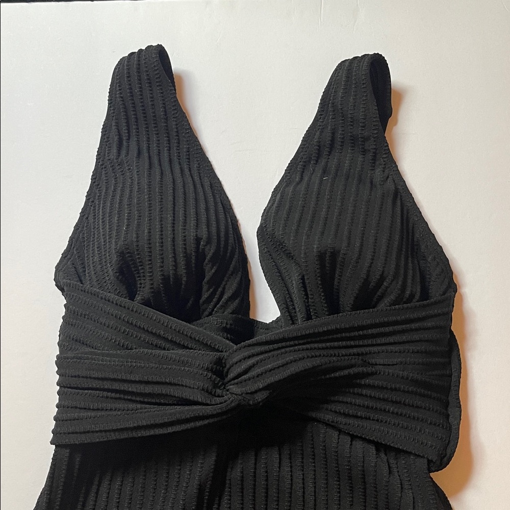 Black Ribbed One Piece Swimsuit - Picture 7 of 8
